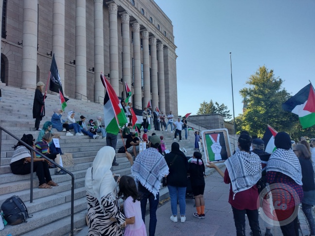 وقفة احتجاجية تضامنا مع الشعب الفلسطيني في هلسنكي