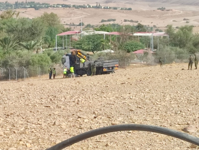 يدمر خط مياه- الاحتلال يقتلع 144 شتلة نخيل وحمضيات شمال أريحا