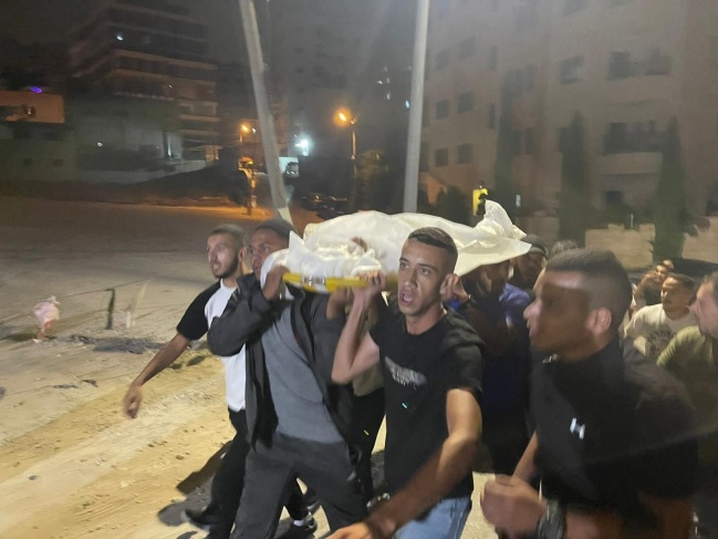 شهيد واصابات برصاص  الاحتلال في نابلس 