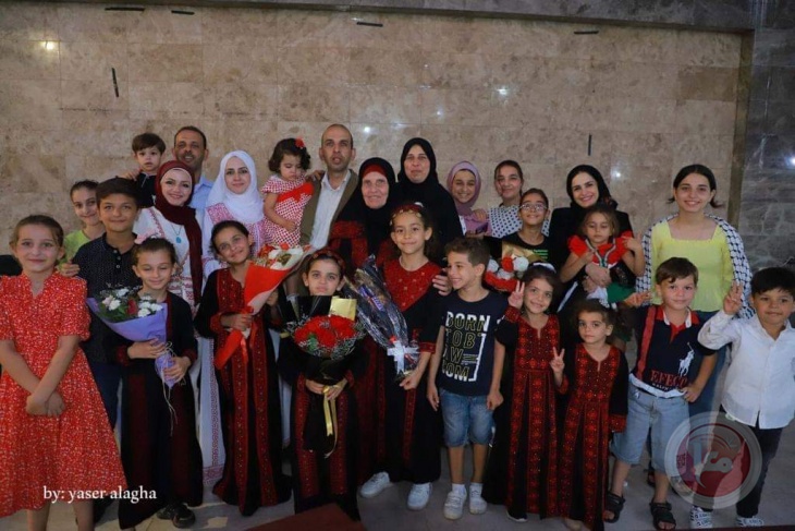 دائرة شؤون اللاجئين تنظم حفل توقيع كتاب ذاكرة مخيم للكاتبة فائقة الصوص