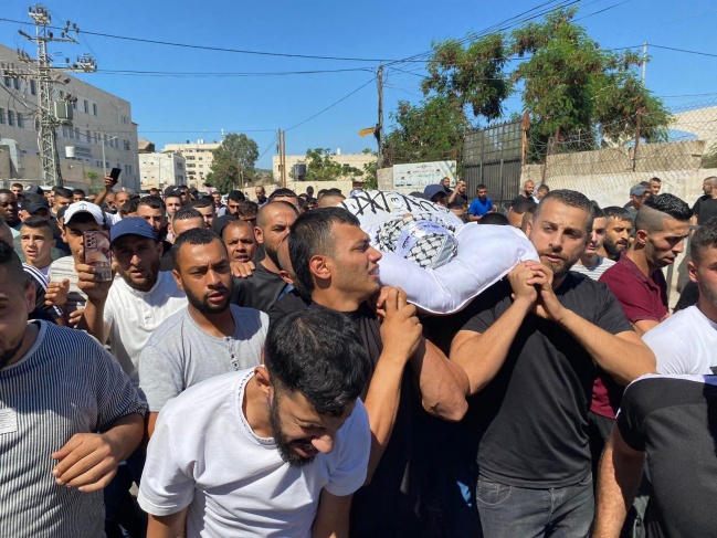 جنين تشيّع جثمان شهيدها أبو جلدة