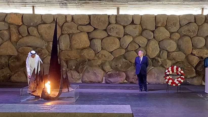 زار &quot;متحف المحرقة&quot;.. لابيد يلتقي وزير خارجية الإمارات في القدس
