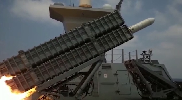إسرائيل تُجري تجربة لصاروخ مضاد للسفن
