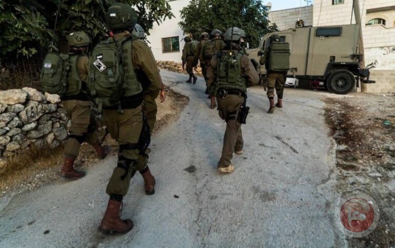 The occupation army raids Al-Samou' and arrests the principals of two schools