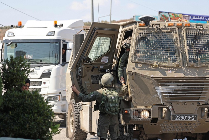 اغلاق طرق وحواجز- الاحتلال يواصل حصار نابلس