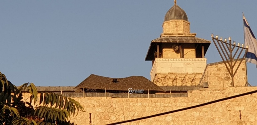 &quot;الاوقاف&quot; تستهجن قيام الاحتلال بنشر قناصين على سطح المسجد الإبراهيمي