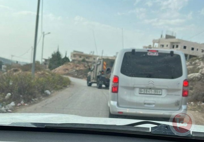 الاحتلال يغلق مدخل قرية أم صفا 