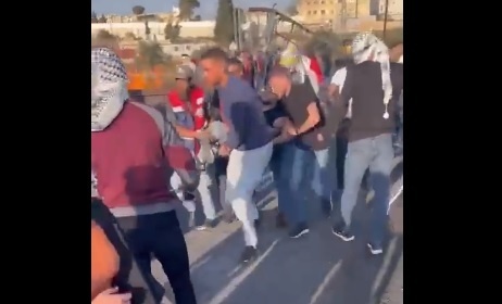 إصابة شاب خلال مواجهات عند المدخل الشمالي للبيرة