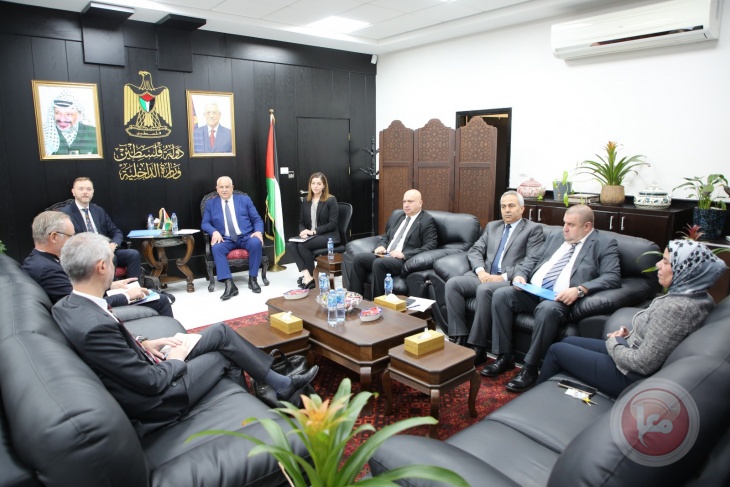 اللواء هب الريح يلتقي المدير العام للشؤون القانونية بوزارة الخارجية السويدية