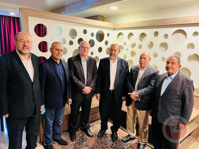 لقاء قيادي بين حماس والجبهة الديمقراطية في بيروت