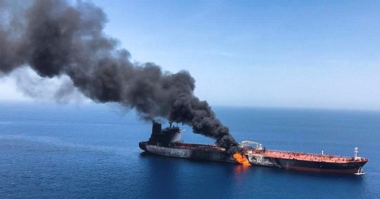 إيران: استهداف السفينة قبالة سواحل عُمان مسرحية إسرائيلية