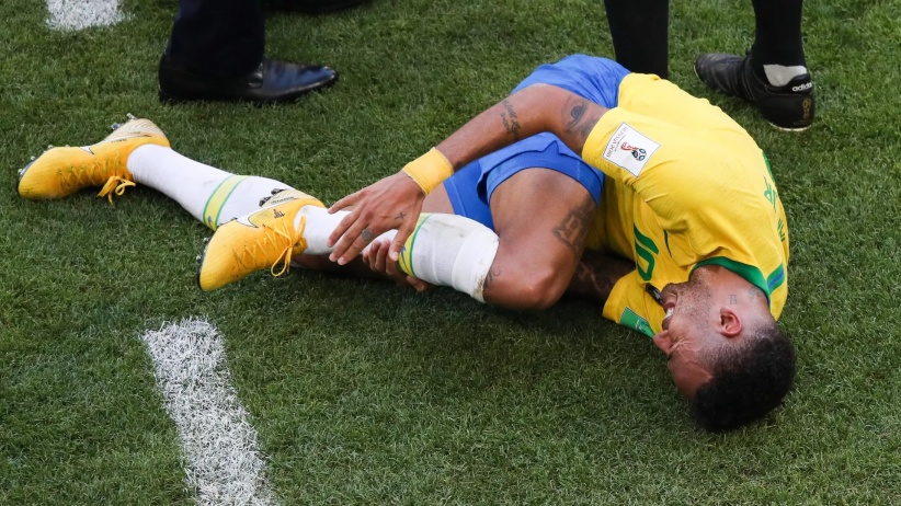 نيمار يغيب عن مباراة البرازيل المقبلة في كأس العالم بسبب الإصابة