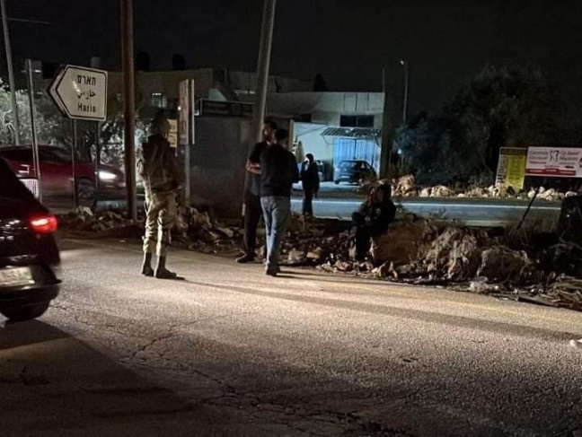 الاحتلال يعتقل طفلين ويصيب طفلة برضوض ببلدة حارس