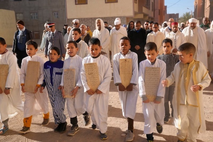 المغاربة يؤدون صلاة الاستسقاء نظرا لانحباس المطر