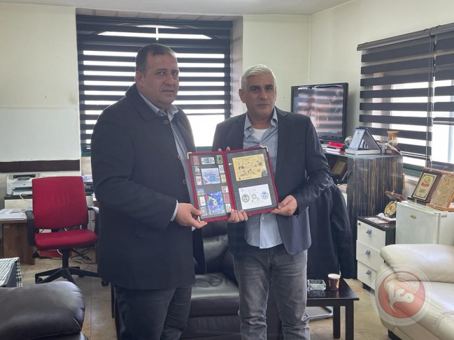 مدير بريد بيت لحم يزور مقر شبكة معا الإعلامية 