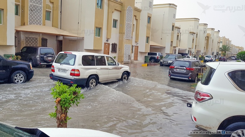 ماذا تفعل أثناء قيادة السيارة عند حدوث الفيضانات؟