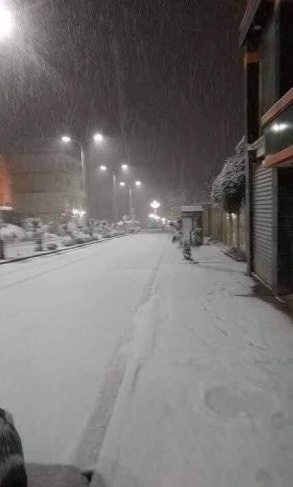 طقس سيئ في مدن عربية وثلوج غير معتادة بالقاهرة