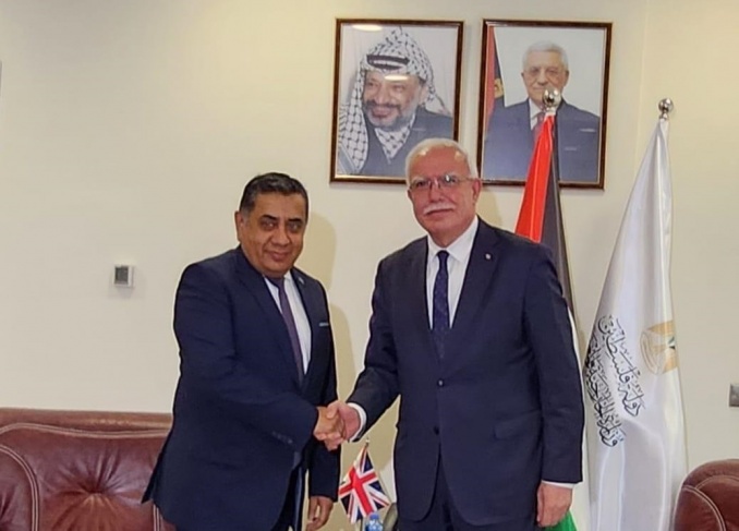 المالكي يضع وزير الدولة للشؤون الخارجية البريطاني في صورة آخر التطورات