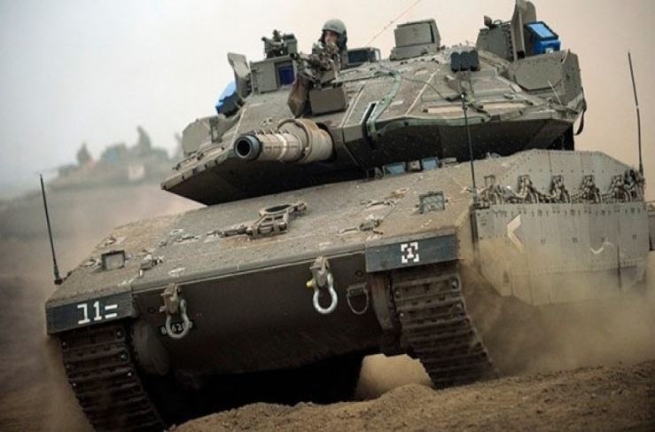 الجيش الإسرائيلي يجري اختبارات على دبابة &quot;باراك&quot; المتطورة