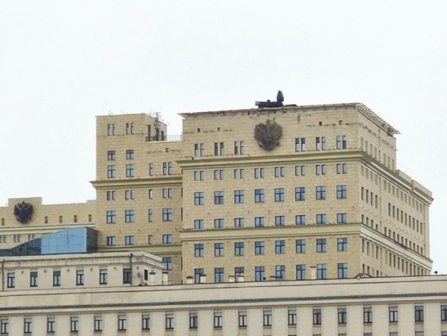 موسكو تنشر أنظمة دفاع جوي على أسطح المراكز الحساسة