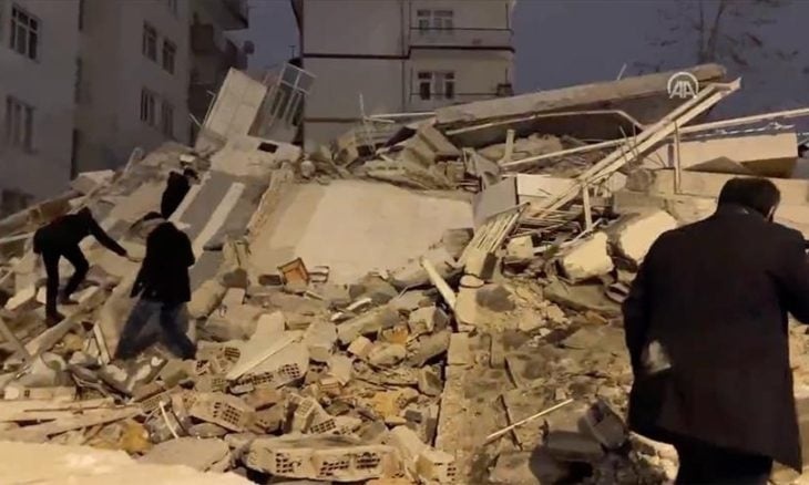 سفيرنا في سوريا: مصرع 8 فلسطينيين بينهم 3 أطفال جراء الزلزال