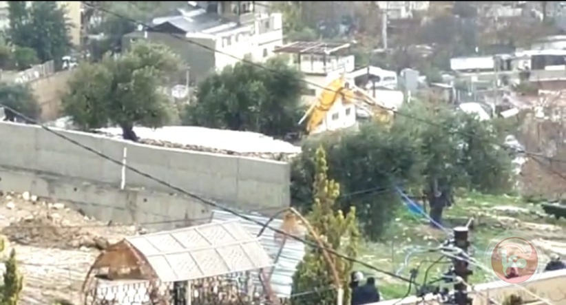 سلوان- بلدية الاحتلال تهدم غرفة في حي الثوري (شاهد)
