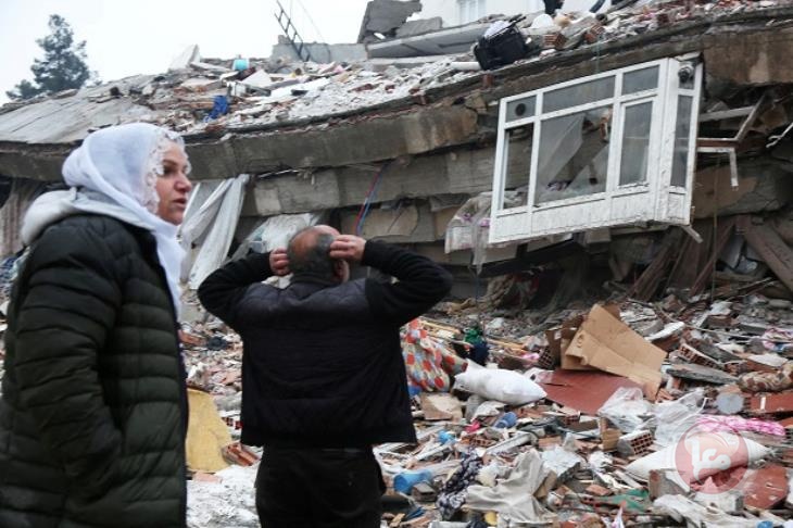 ارتفاع حصيلة الضحايا الفلسطينيين جراء الزلزال إلى 74