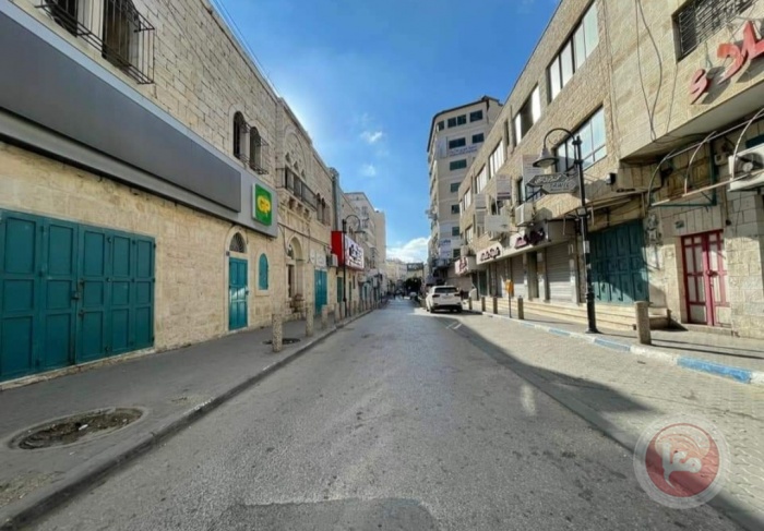 الاضراب يعم مدن الضفة حدادا على أرواح الشهداء 