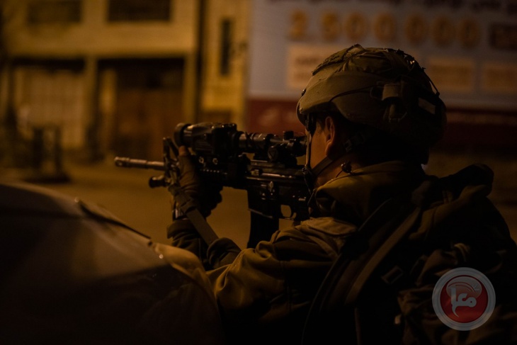 The occupation arrests 7 citizens from Deir Samet and Hebron