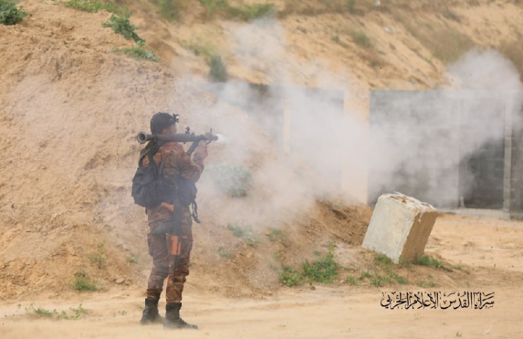 Al-Quds Brigades target an Israeli force in Khan Yunis