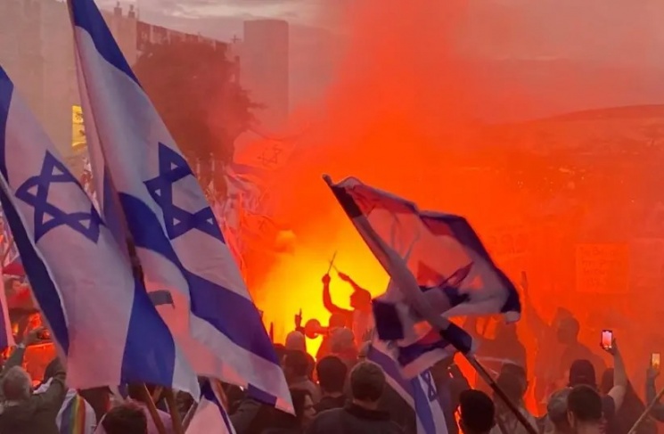 إسرائيل.. تصاعد الاحتجاجات والإضرابات وترقب لإعلان نتنياهو