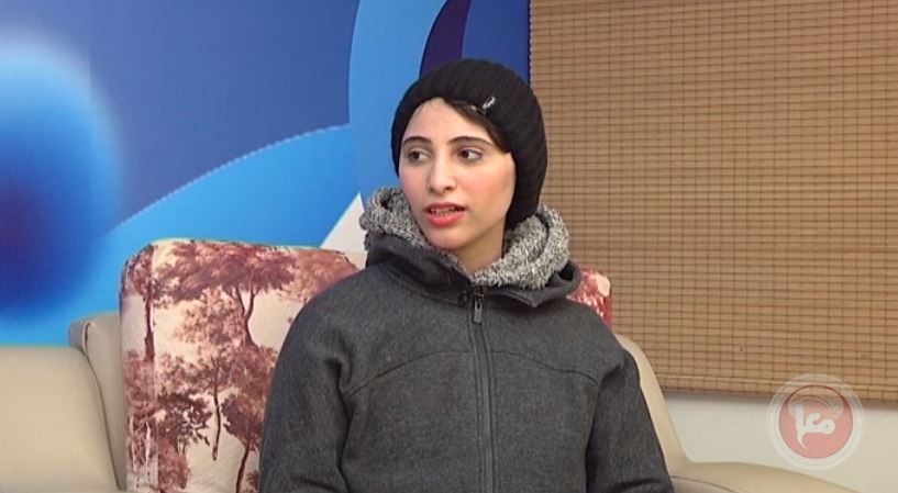 &quot;ملك درويش&quot; موهبة جمعت بين الغناء والفن التشكيلي والتأليف