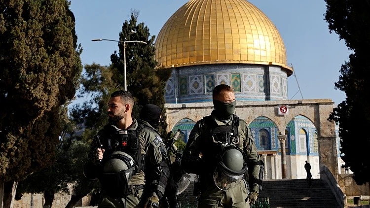 For the Ninth Friday - prohibition of entry to Al-Aqsa and prayers in the streets of Jerusalem