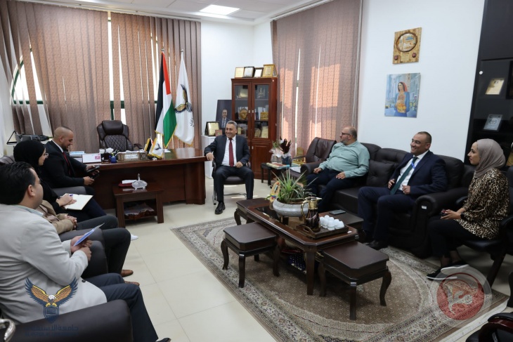 وفد من شركة كهرباء القدس يلتقي رئاسة جامعة الاستقلال