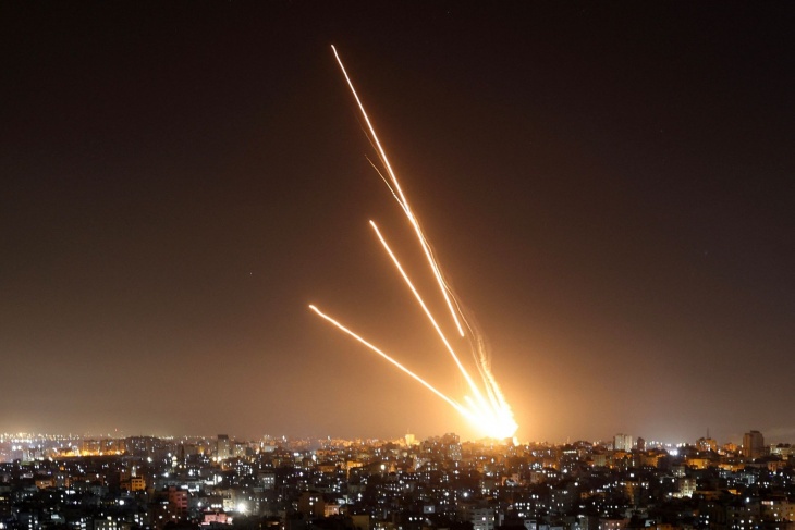 الاحتلال يعلن مهاجمة 191 هدفا في غزة