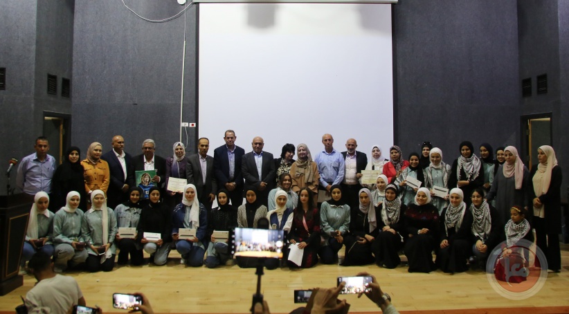 &quot;التربية&quot; تكرم الطلبة الفائزين بجائزة الشهيدة شيرين أبو عاقلة للصحفي الصغير 