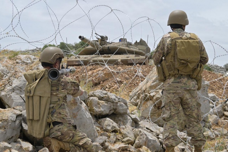The Israeli army announces its readiness for a maneuver on the northern front