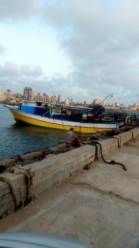 بحرية الاحتلال تصادر مركبا وتعتقل 5 صيادين ببحر شمال غزة