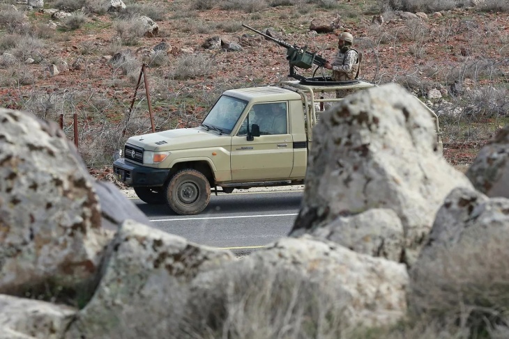 Jordanian forces arrest 4 Israelis who crossed the border