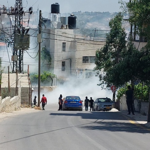 Suffocation injuries during clashes in Beit Ummar