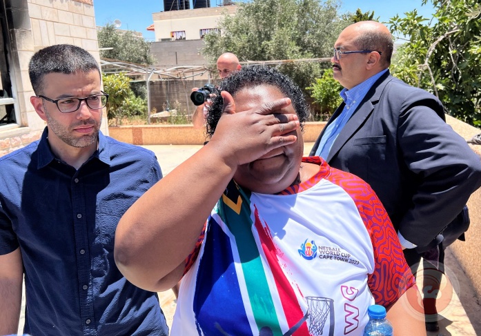 وزيرة من جنوب أفريقيا تبكي خلال جولة تفقدية في ترمسعيا