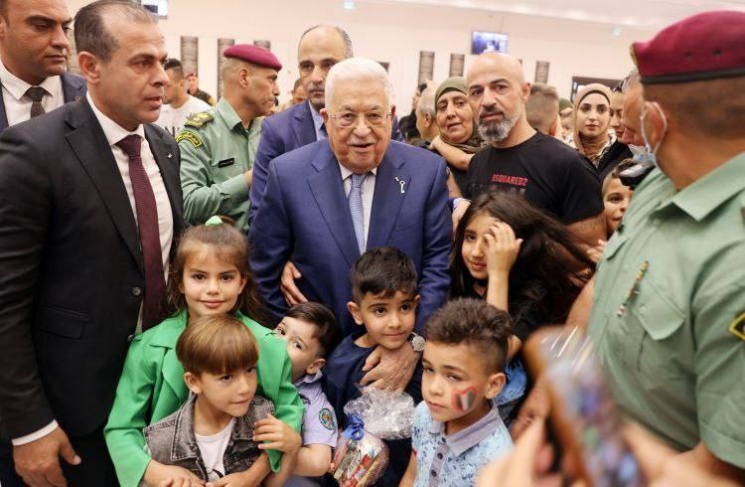 مؤسسة محمود عباس تقيم مهرجان أبناء الأسرى الاطفال