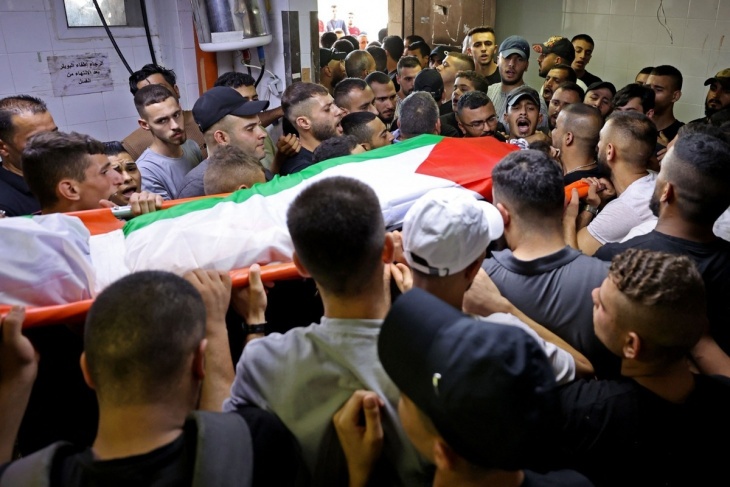 Thousands of citizens mourn the martyr Muhammad Nada in Nablus