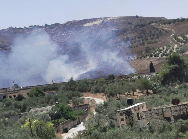 Settlers set fire to lands south of Nablus