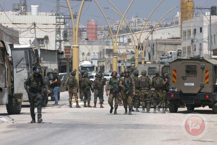 The occupation continues arrest operations in Hebron