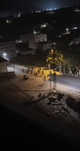Occupation forces raid several areas in Hebron