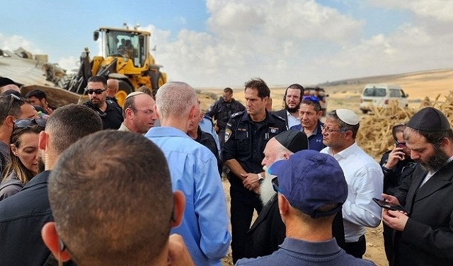 The demolition of Arab homes in the Negev, in the presence of Ben Gvir and Goldknoff