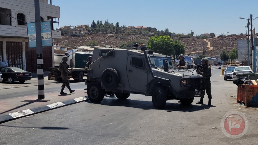 A settler was injured in a stabbing attack south of Hebron