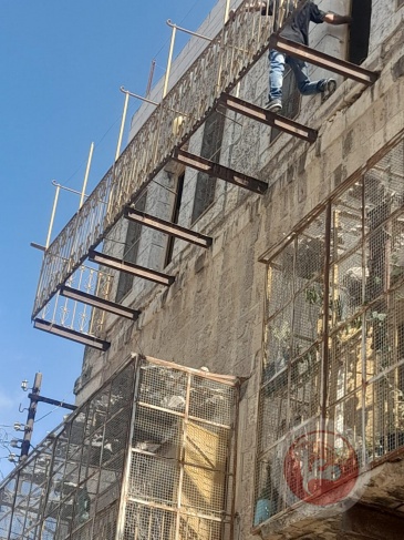 Hebron.. Beginning the restoration of homes on Al-Shuhadaa Street and Tel Rumeida