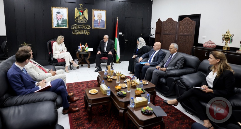وزير الداخلية الفلسطيني يستقبل وزيرة الدفاع الهولندية